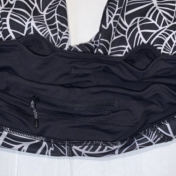 LULULEMON run a marathon crop II leggings in black and white size 4 - Picture 10 of 15